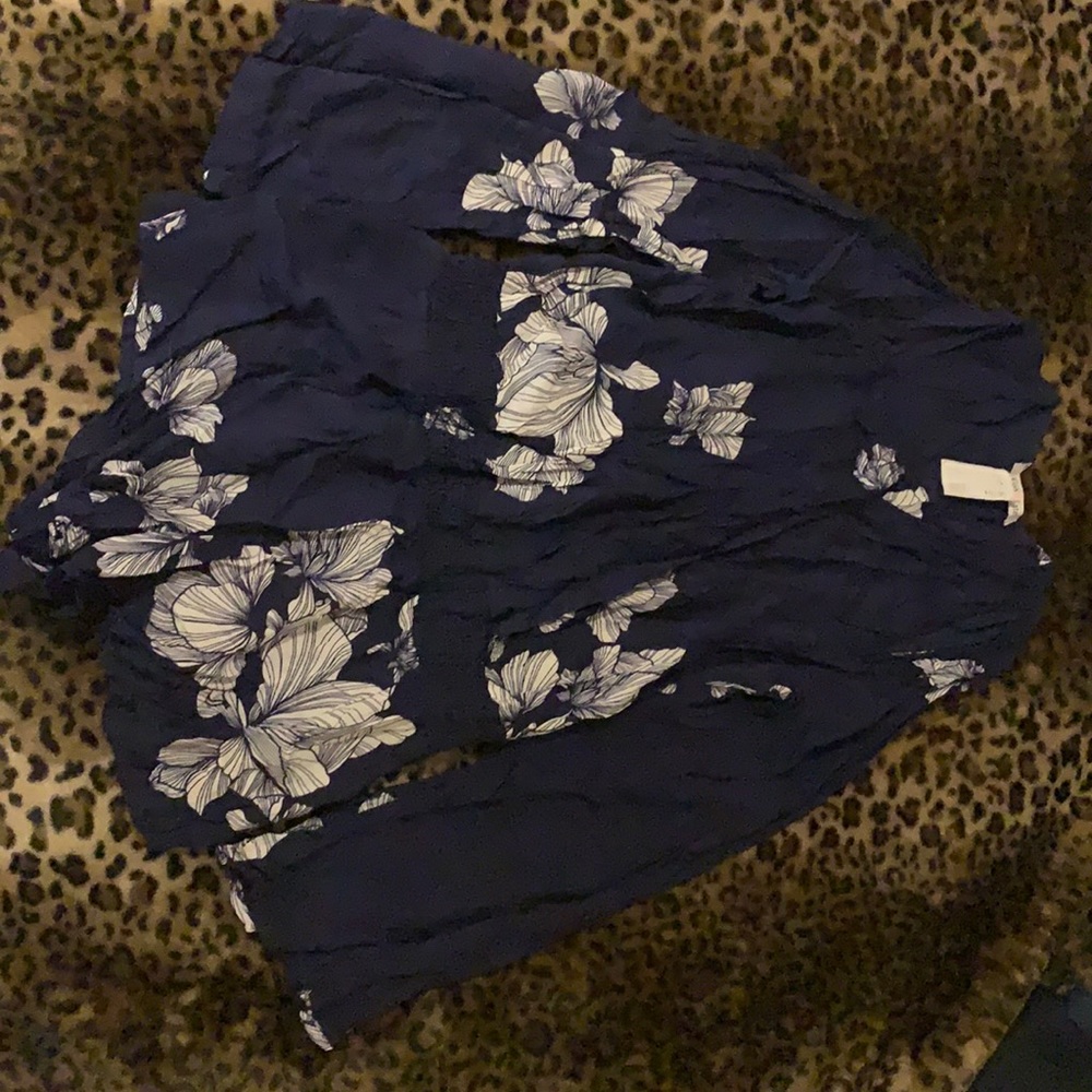 Short, V-Neck, Long Sleeves Navy/White Maui Romper New with Tag Size L